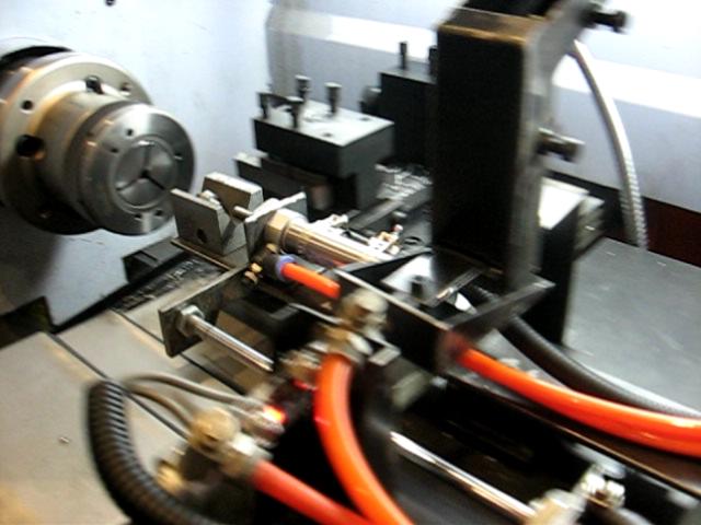 印刷機(jī)械零件自動加工(圖1) 印刷機(jī)械零件自動加工(圖1)